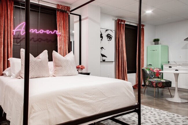 Photo - 1020 16th St NW Unit ID1037712P