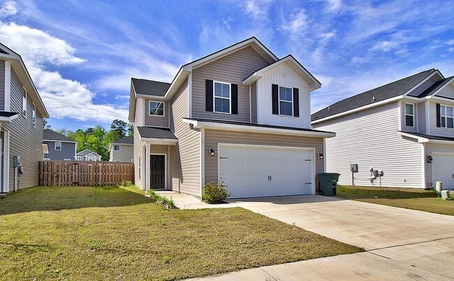 Photo - 554 Fairview Cir