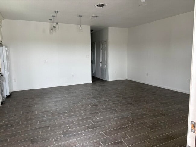 Photo - 311 Rosalinda Dr