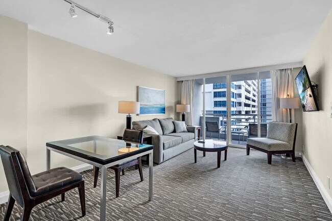 Building Photo - 2670 E Sunrise Blvd Unit ID1372343P