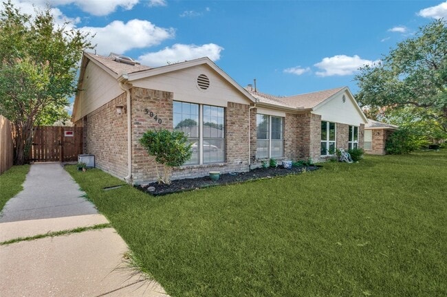 Photo - 3040 Airhaven St