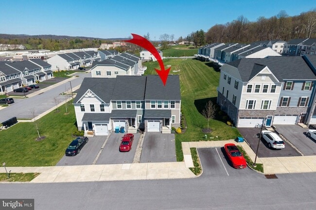 Photo - 265 Chase Dr