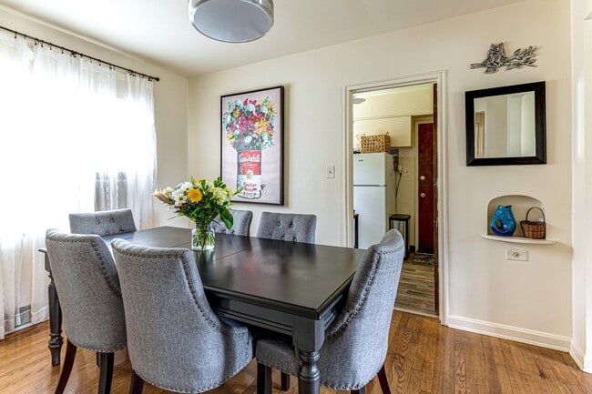Photo - Parkview Apartments
