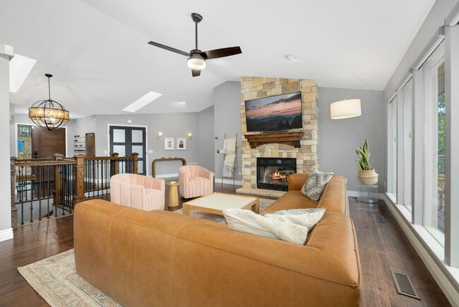 Photo - 59 Portsmouth Dr Unit ID1221917P