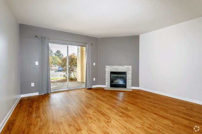 Natural Gas Fireplaces/Living Room - South Oneida Club