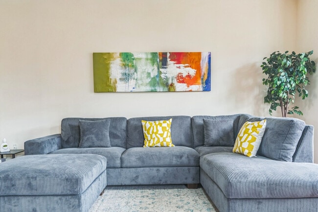 Building Photo - 7980 Blue Stream Dr Unit ID1310553P