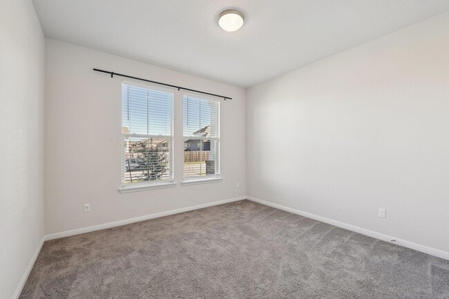 Photo - 308 Castlefields St