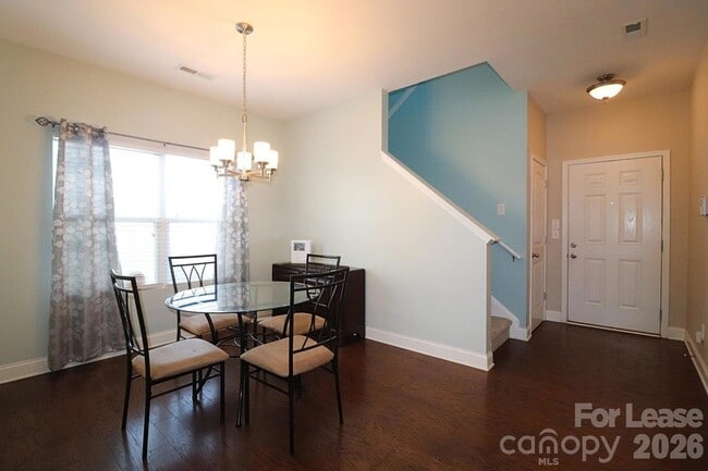Photo - 2090 Shady Pond Dr