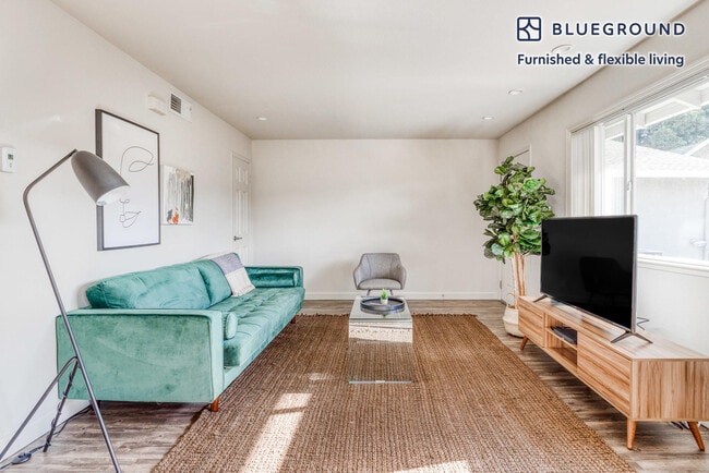 Photo - 465 Calderon Ave Unit FL2-ID1640