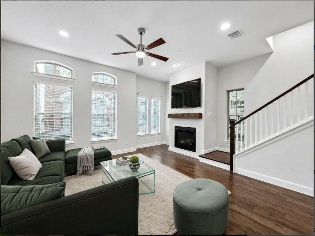 Photo - 1367 Branchwood Pl