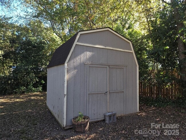 Photo - 412 Park Ave