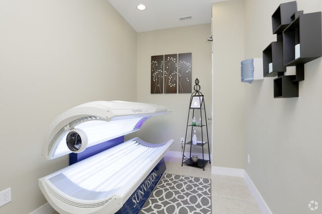 Tanning Bed - Cumberland Pointe