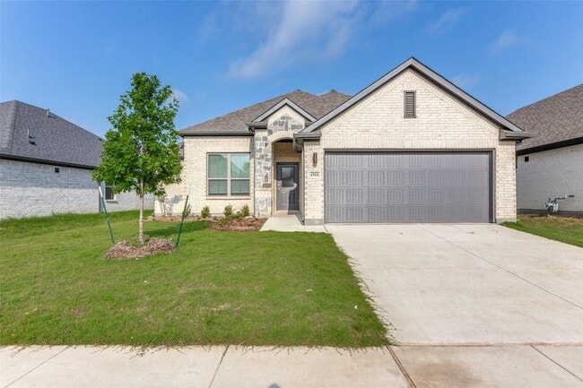 Building Photo - 4908 Pebblewood Dr