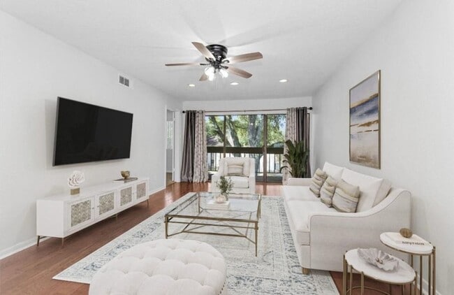 Building Photo - 12100 Melville Dr Unit 708G