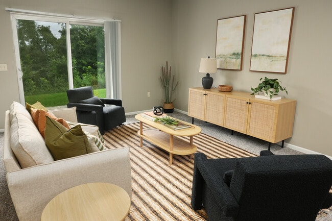 Photo - The Oaks at Lakeview