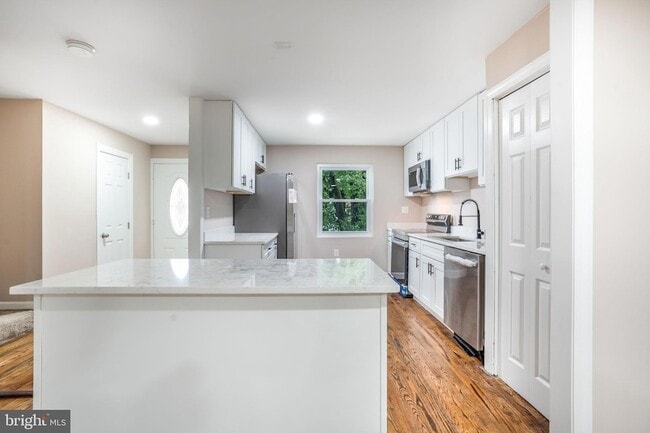 Photo - 3671 Waterwheel Square