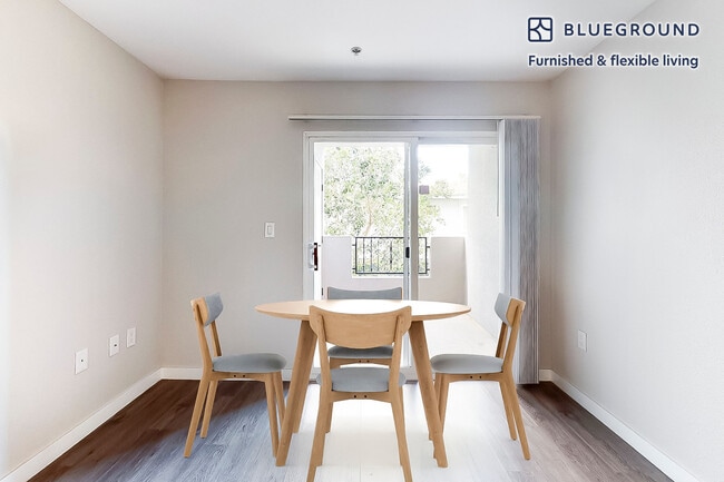 Photo - 18425 Malden St Unit SI FL0-ID8923A