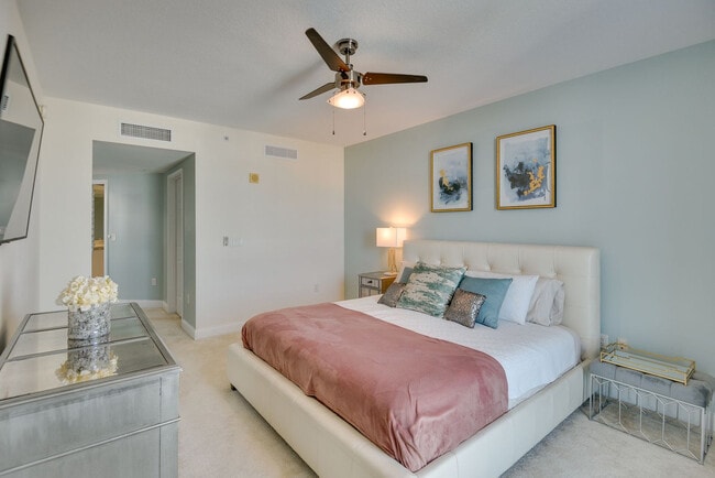Photo - 241 Riverside Dr Unit SI FL1-ID1546408P