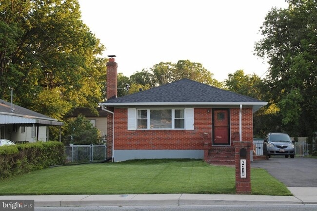 Building Photo - 6215 Auth Rd
