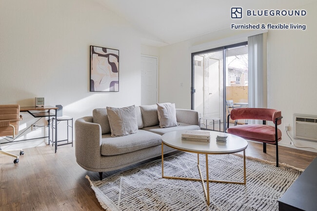 Building Photo - 1600 Villa St Unit FL2-ID2129