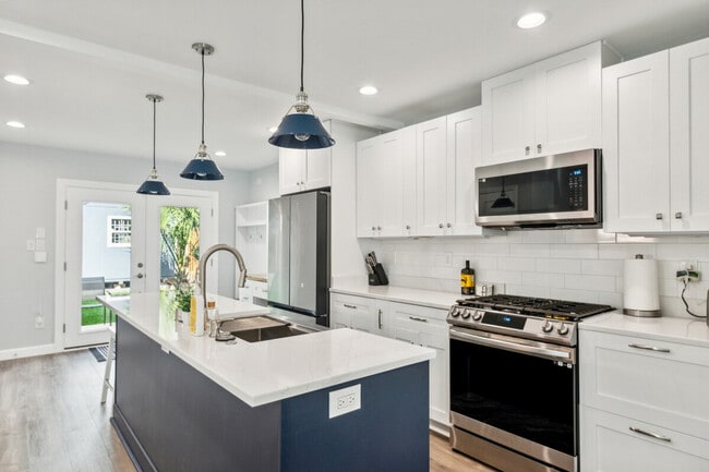 Photo - 111 Hanover St Unit ID1359009P