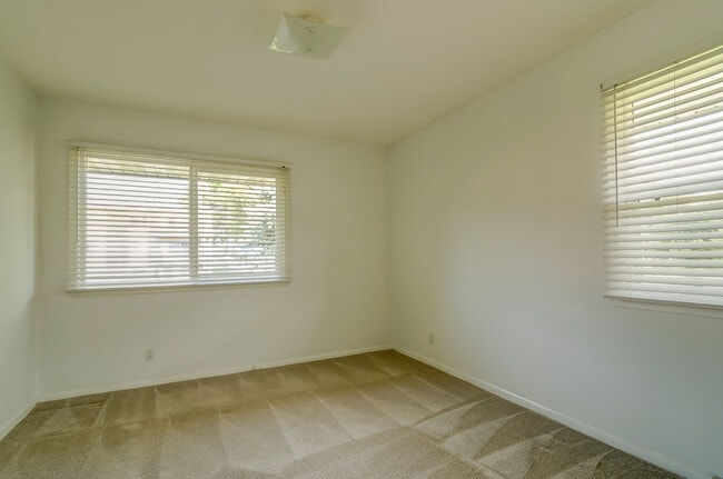 Photo - 36th Ave Apartments