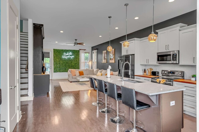 Photo - 1006 Free Silver Rd Unit ID1239915P