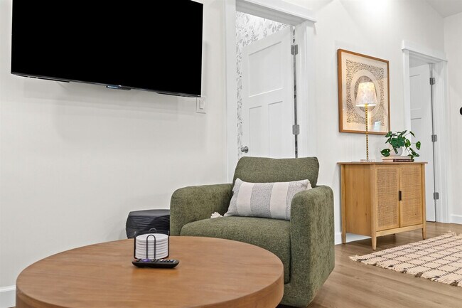 Photo - 221 Ardmore Dr Unit ID1262764P