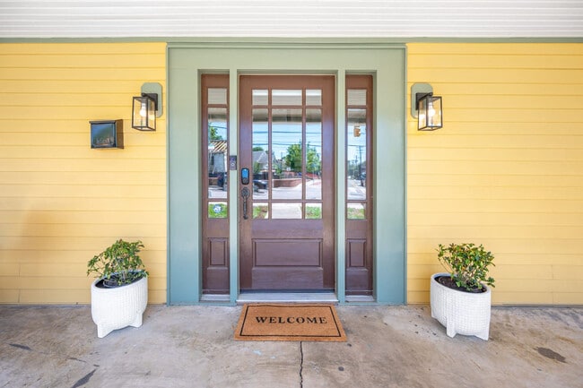 Photo - 500 W Rosemary St Unit ID1300722P