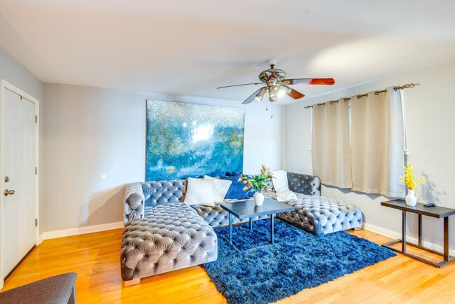 Building Photo - 8138 S Kedzie Ave Unit SI FL1-ID1546292P
