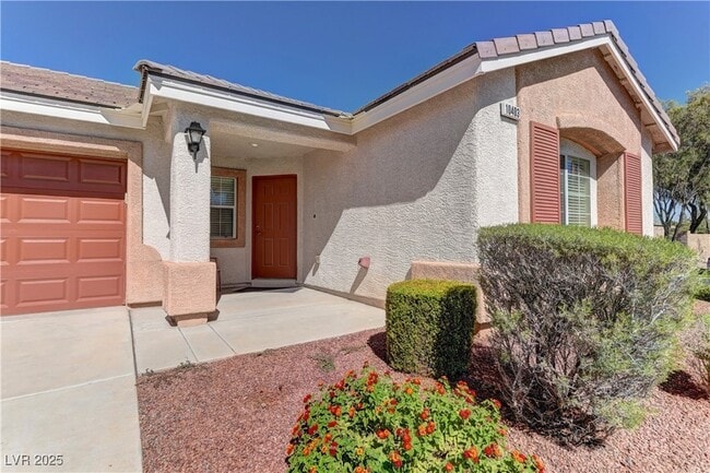 Photo - 10403 Madagascar Palm St