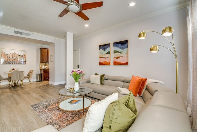 Building Photo - 14145 N 92nd St Unit SI FL1-ID1591308P