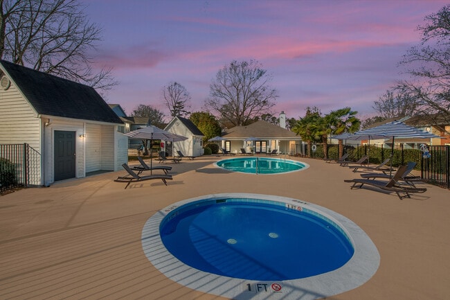 Photo - Yorktowne Village Apartments