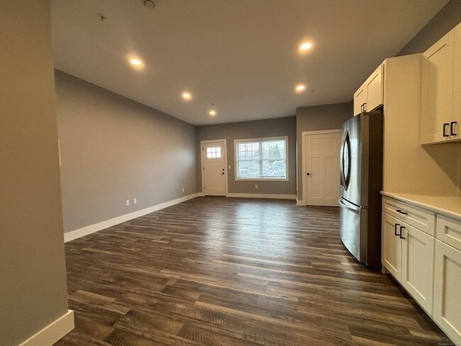 Photo - 303 Norwich-New London Turnpike