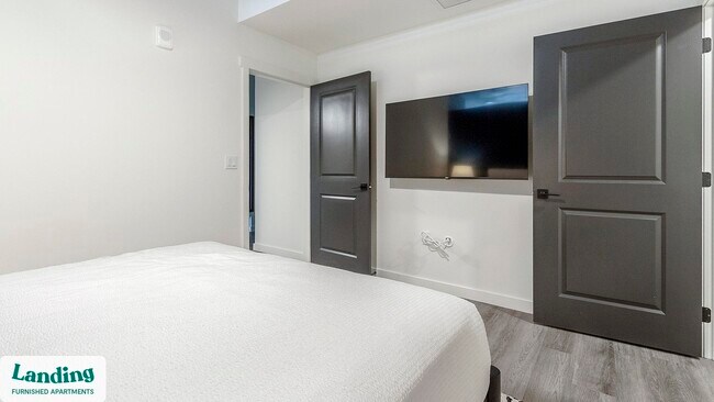 Photo - 221 Main St N Unit 1213