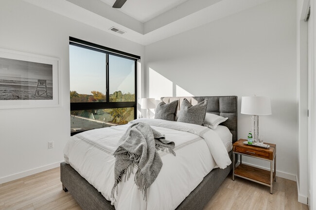 Photo - Linden Flats