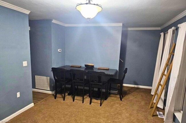 Photo - 730 Maltby Ave