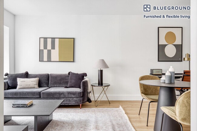 Photo - 160 W 24th St Unit FL8-ID656