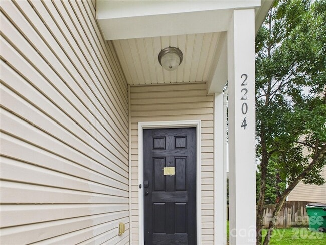 Photo - 2204 Arbor Vista Dr