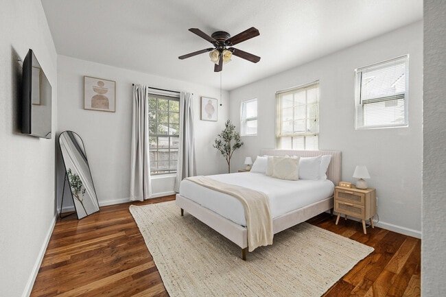 Photo - 1703 Chicon St Unit SI ID1630384P