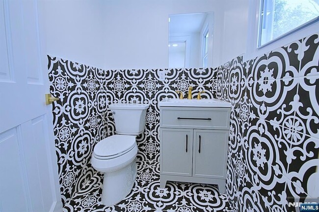 Photo - 16 Clarke St