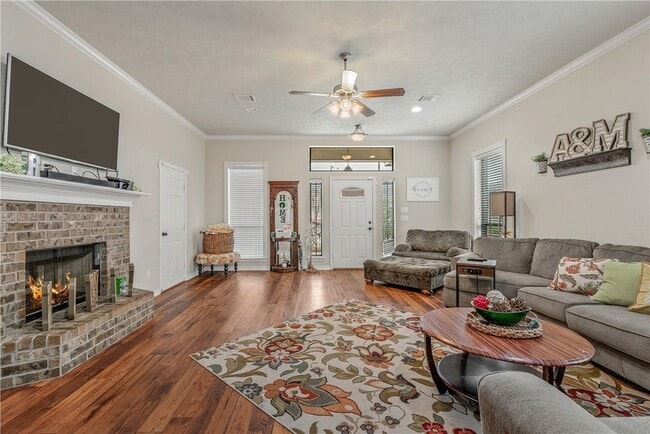 Photo - 918 Dove Landing Ave