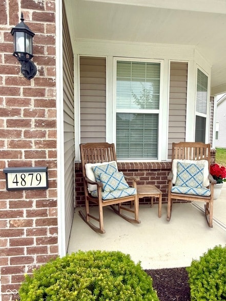 Photo - 4879 Larkspur Dr