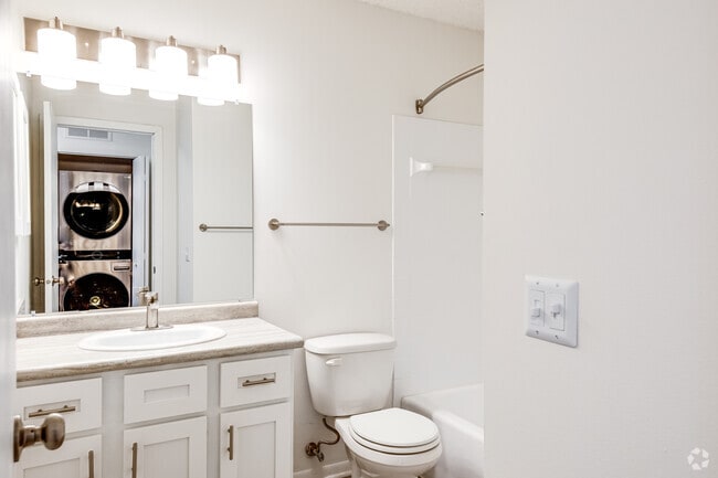 3BR, 2.5BA- 1376SF – Parklane - Auburn Townhomes