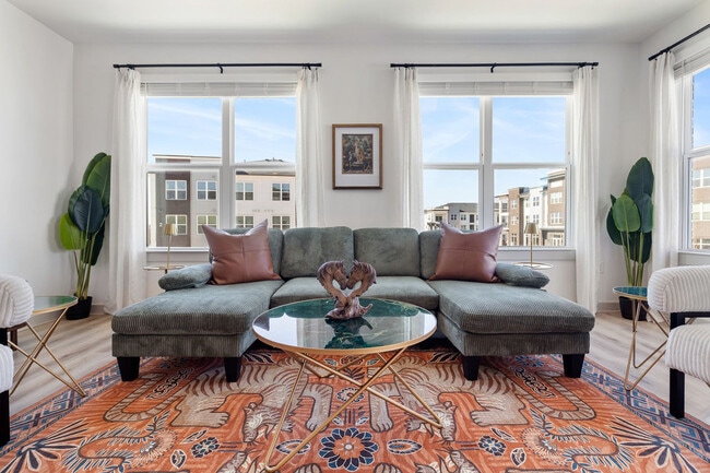 Building Photo - 1301 Leah Ave Unit SI FL1-ID1499103P