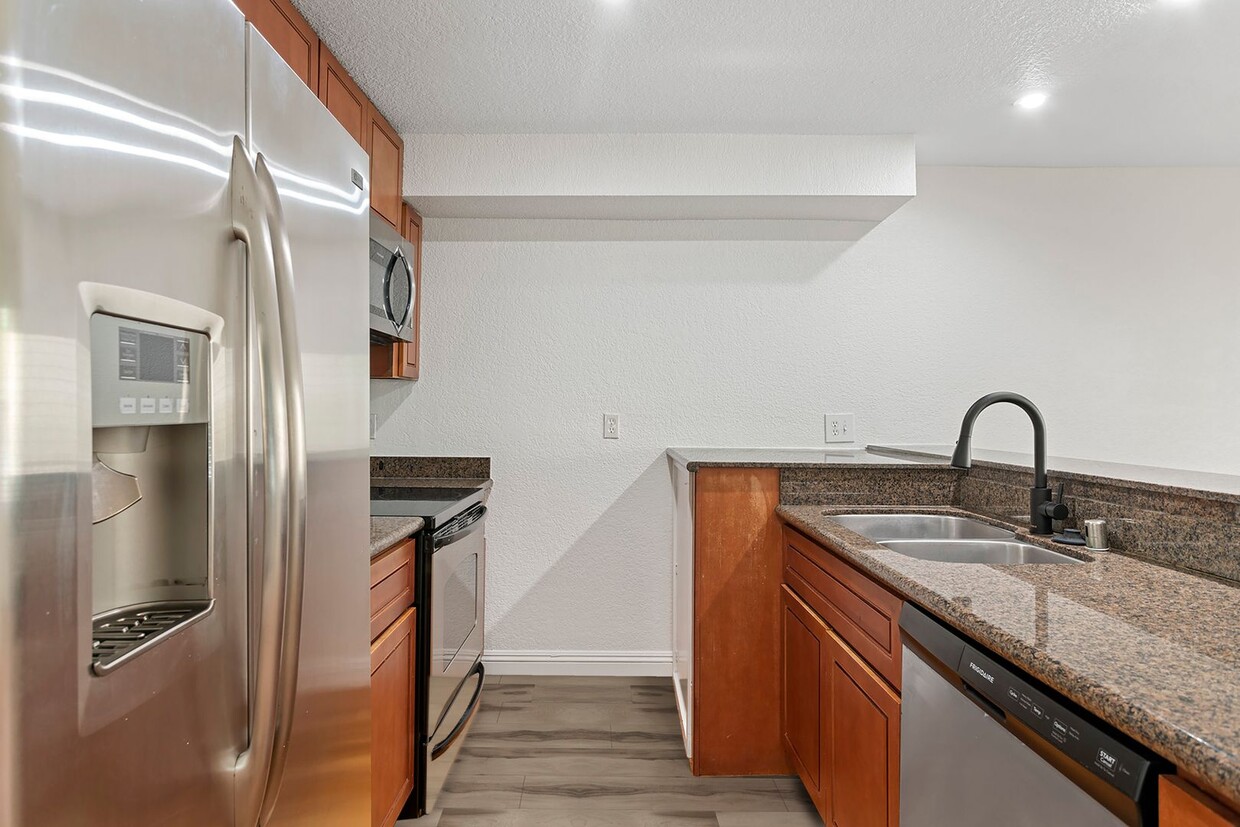 Floor Plan - 1X1 602 SF