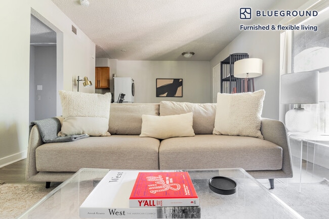 Photo - 1230 E 38th 1/2 St Unit FL2-ID307