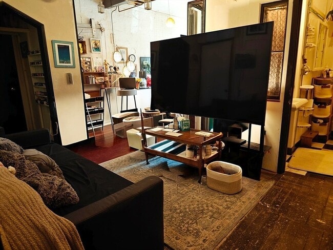 Photo - 226 Pearl St Unit 1R