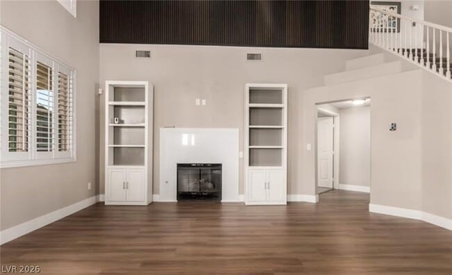 Photo - 264 Pointe Ranier Ave