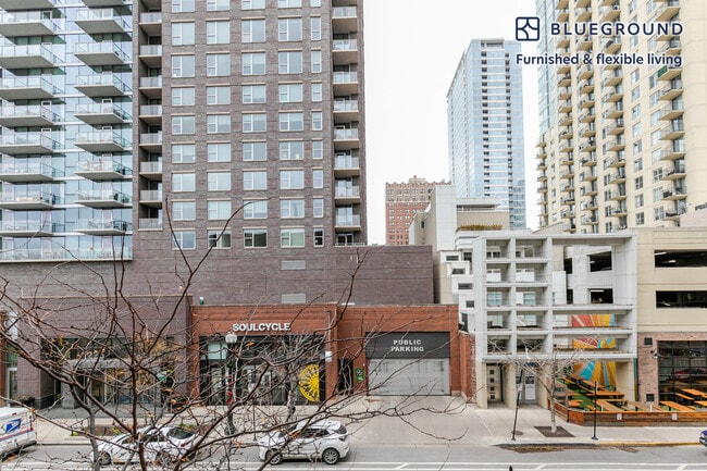 Photo - 211 W Scott St Unit FL3-ID1373